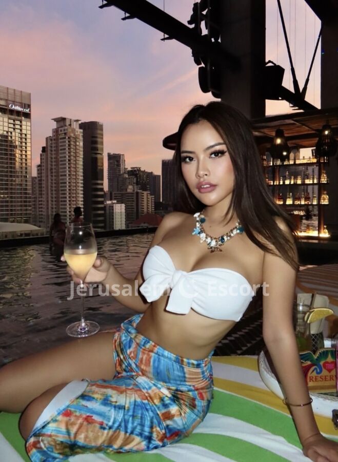 Alona
