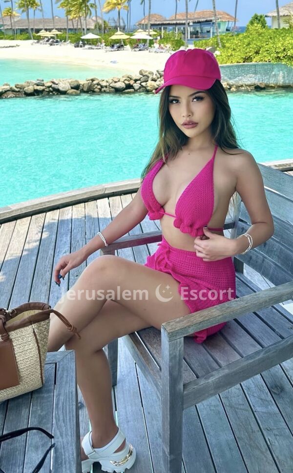 Alona