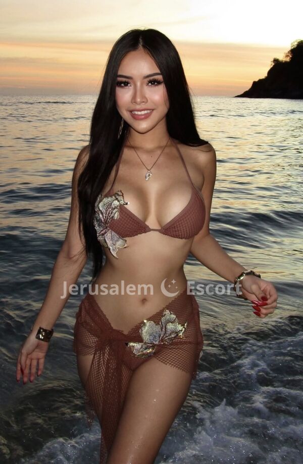 Alona